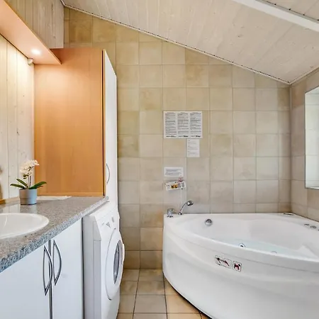 Amazing Home In Haderslev With Sauna *