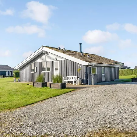 Amazing Home In Haderslev With Sauna *